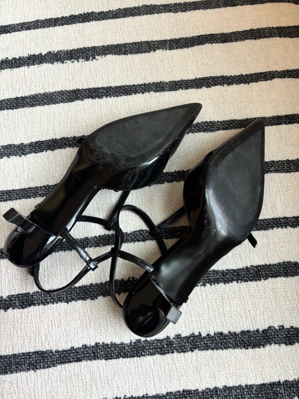 Mango Black Patent Leather Pointed T-Strap Heels with Ankle Buckle Size 38 - Picture 3 of 6